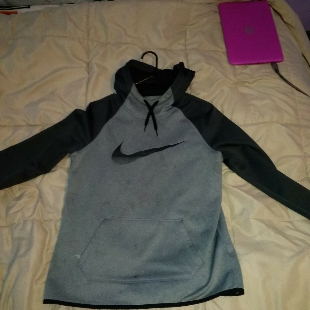 Nike sweater